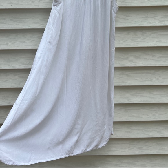 SOLD Loft Small White Dress Embroidered Floral Shift - Picture 10 of 11